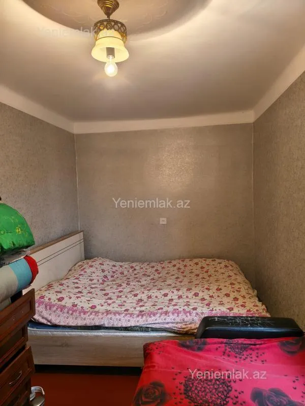 Satılır 3 otaqlı köhnə tikili 70 m²