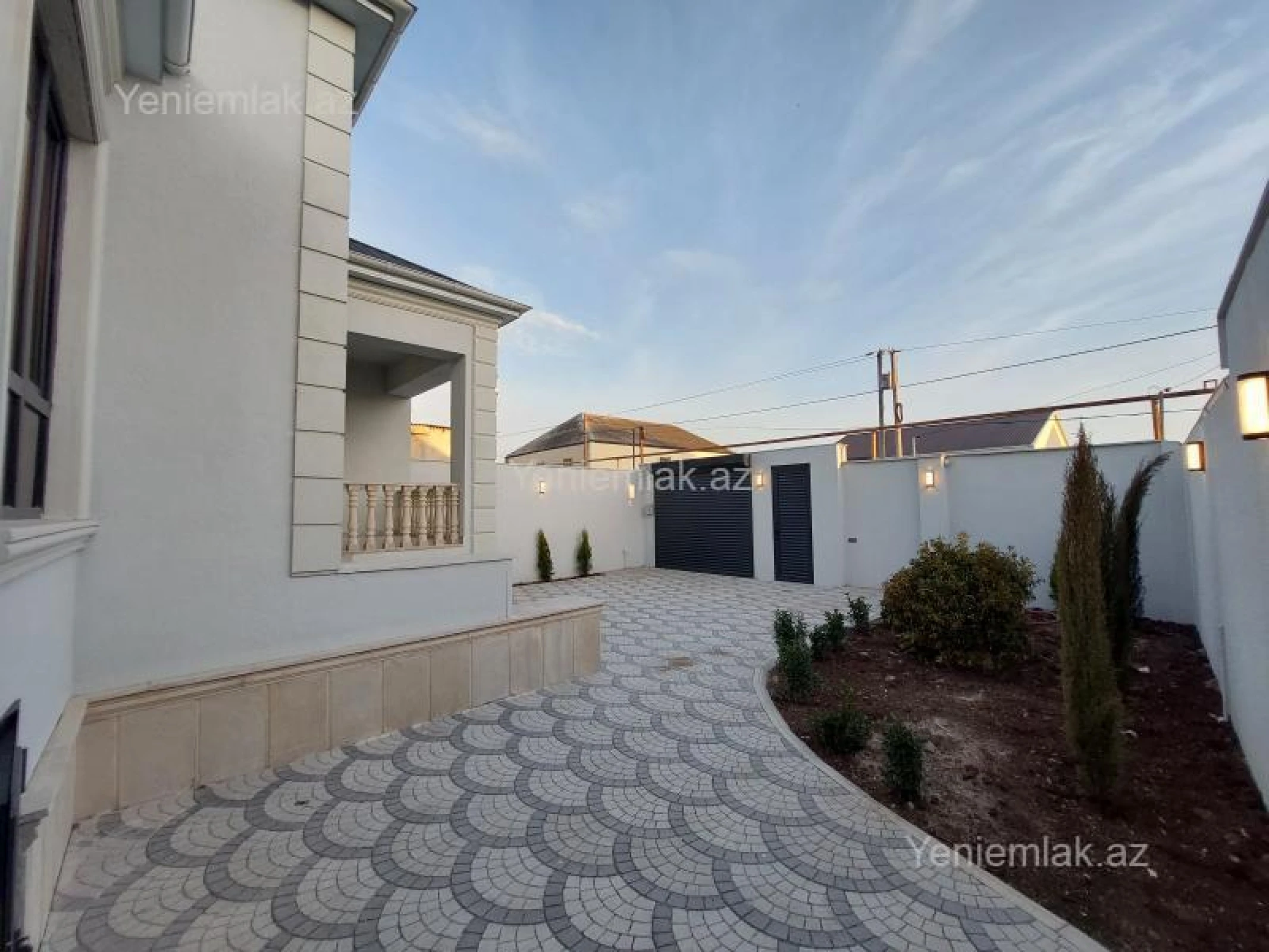 Satılır 4 otaqlı həyət evi 147 m²