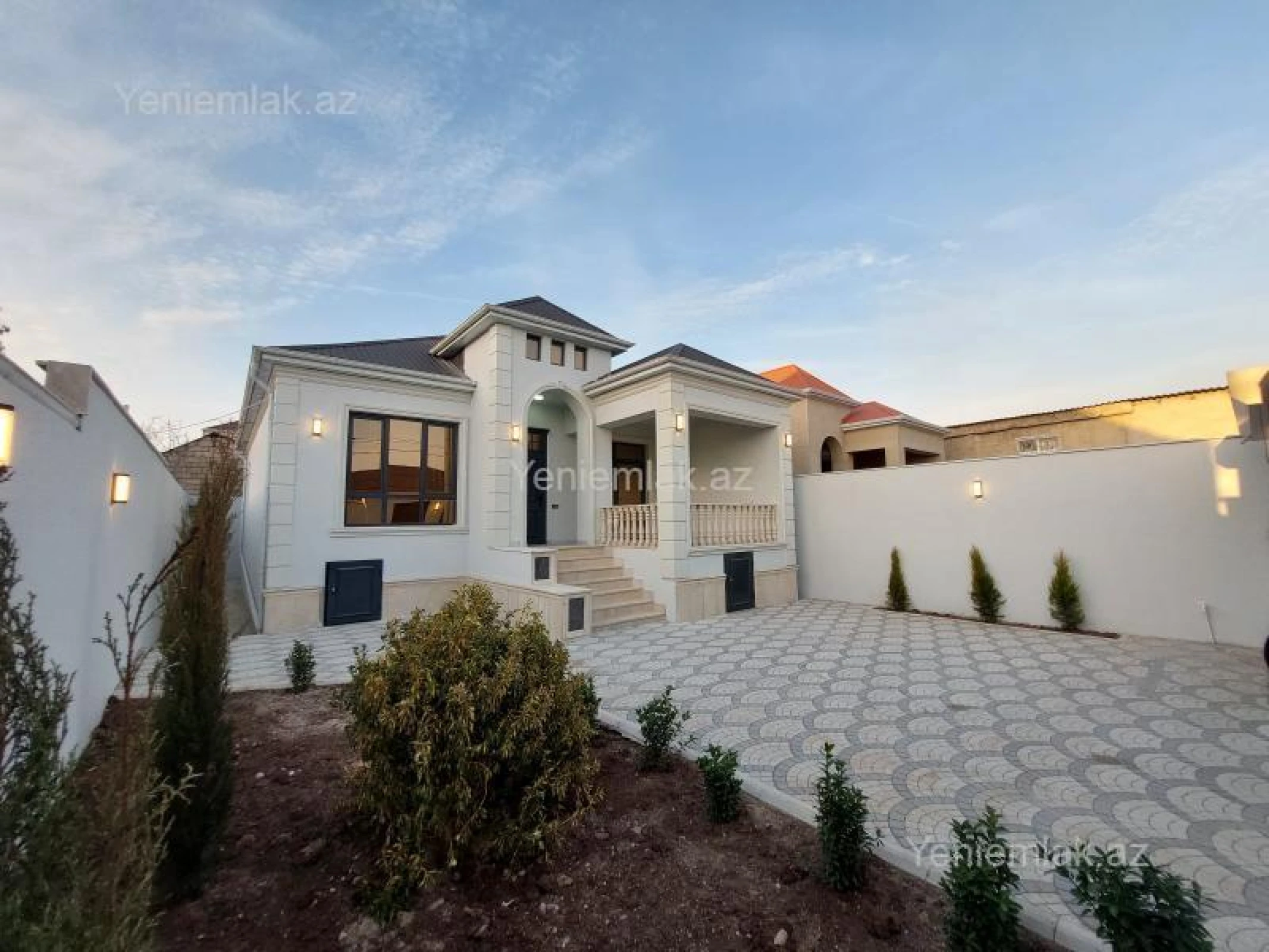 Satılır 4 otaqlı həyət evi 147 m²