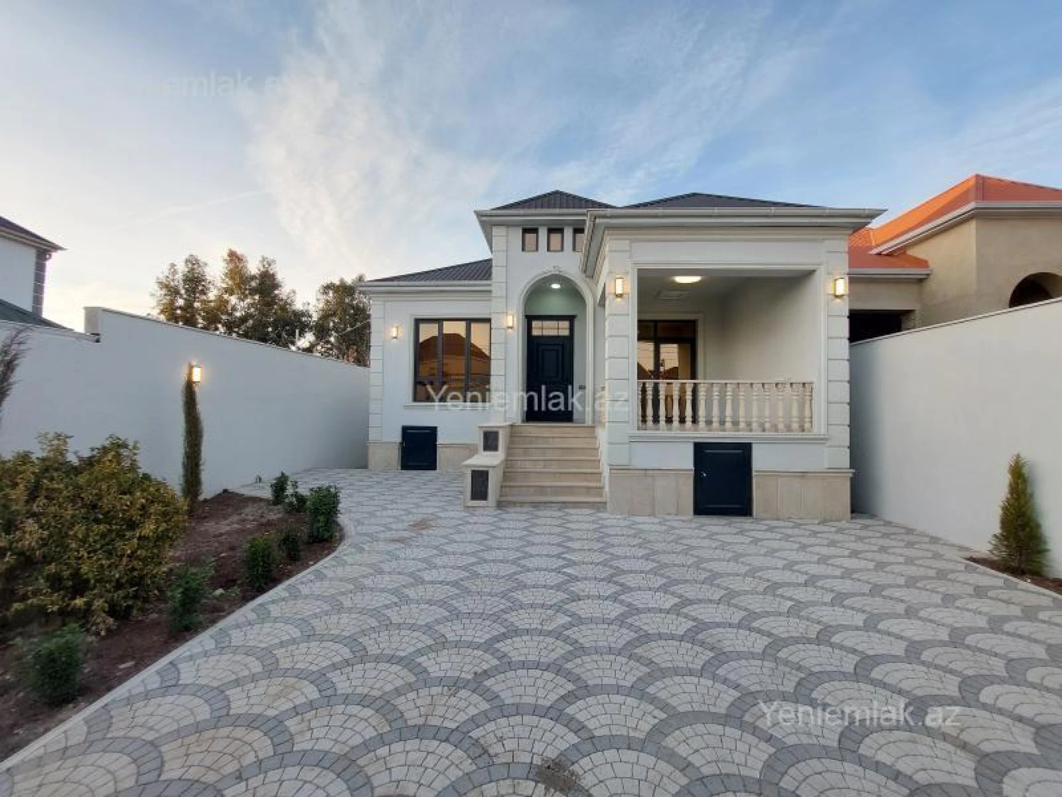 Satılır 4 otaqlı həyət evi 147 m²