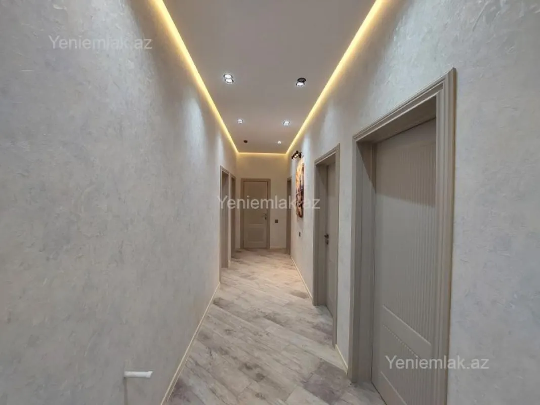 Satılır 4 otaqlı həyət evi 147 m²