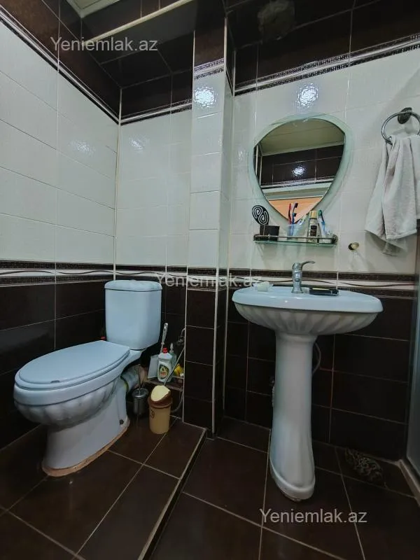 Satılır 3 otaqlı köhnə tikili 75 m²