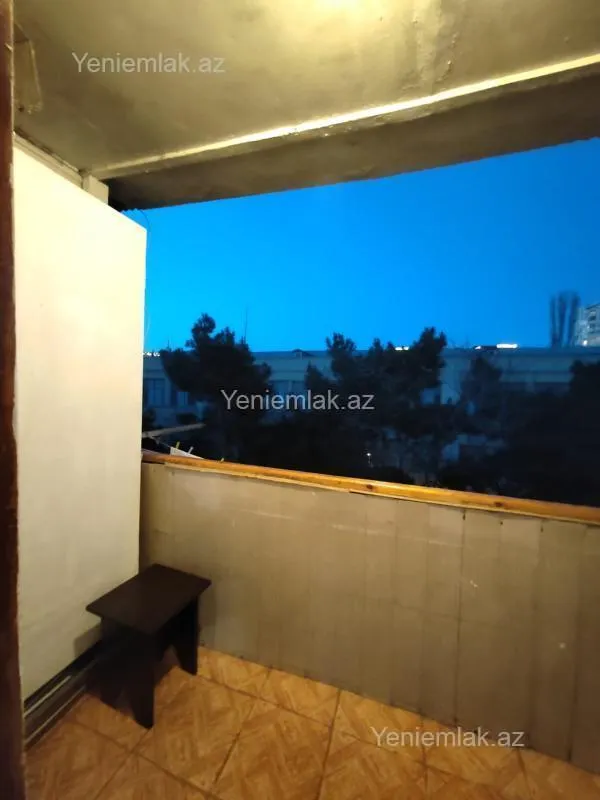 Satılır 3 otaqlı köhnə tikili 75 m²