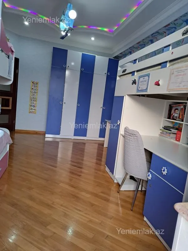 Satılır 3 otaqlı yeni tikili 92 m²