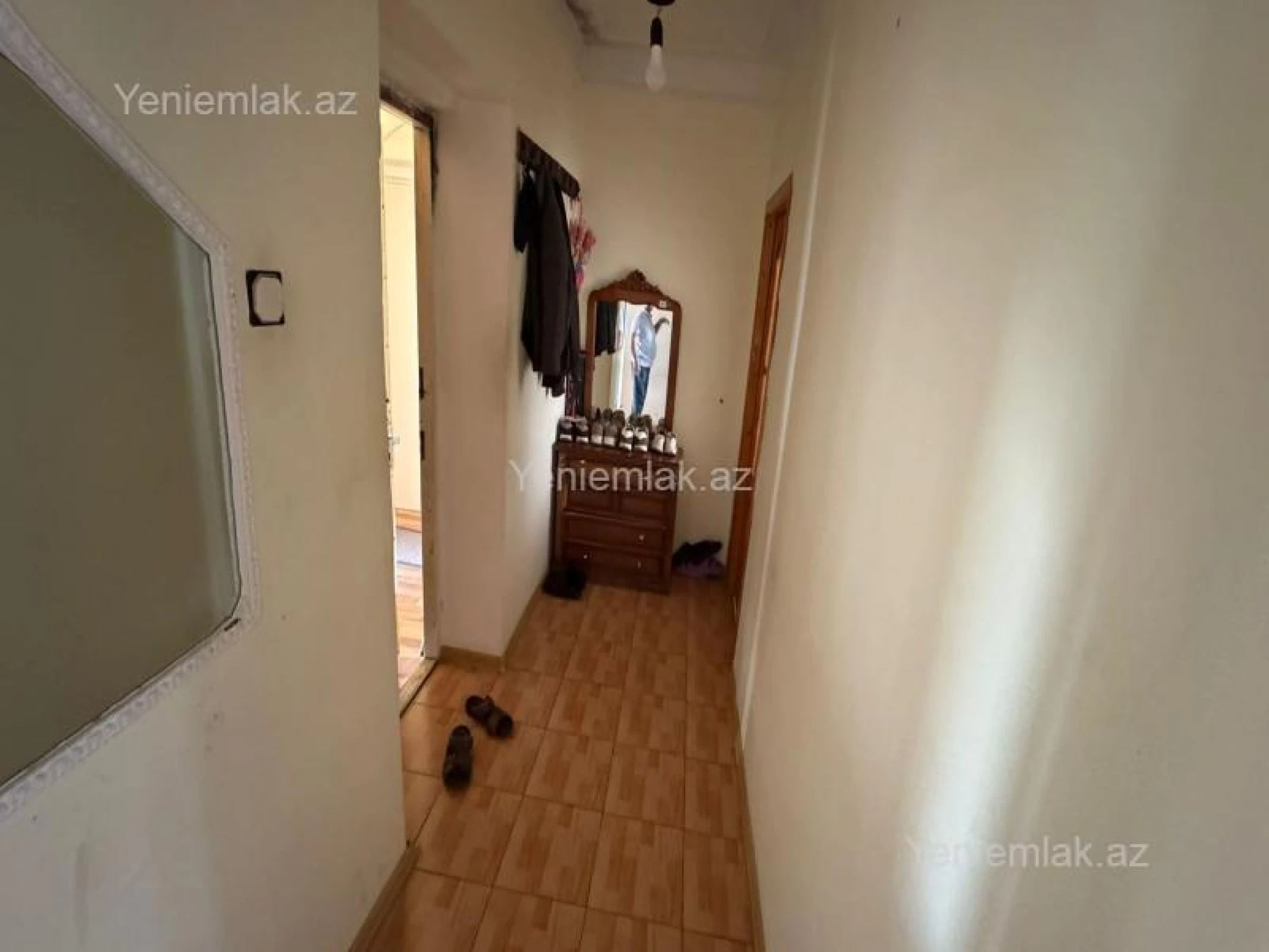 Satılır 2 otaqlı köhnə tikili 60 m²