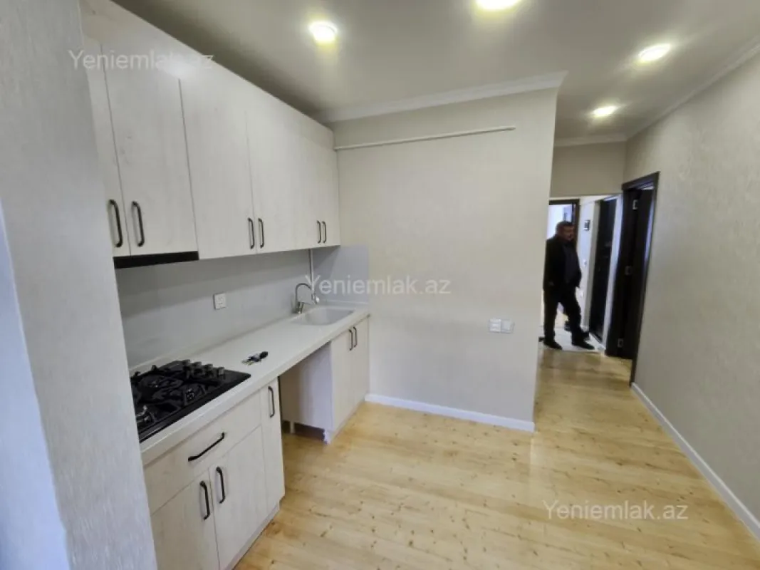 Satılır 2 otaqlı köhnə tikili 60 m²