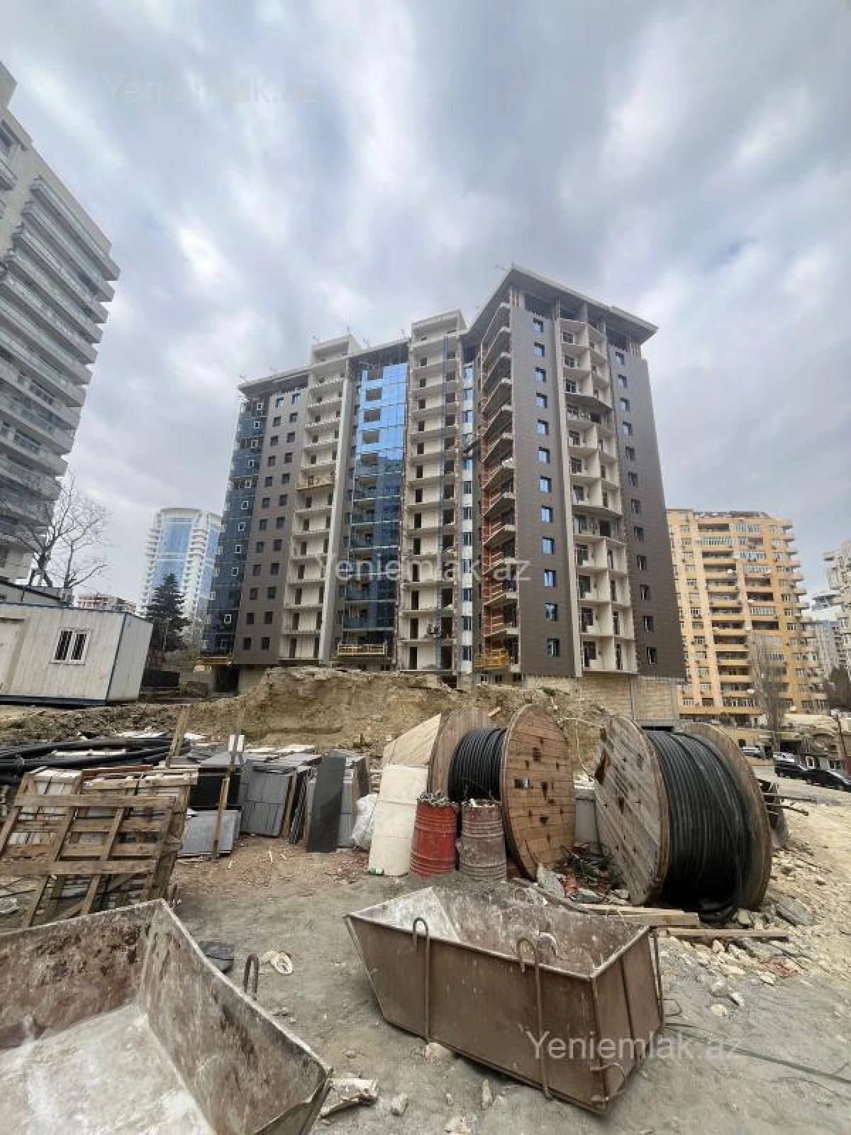 Satılır 3 otaqlı yeni tikili 122 m²