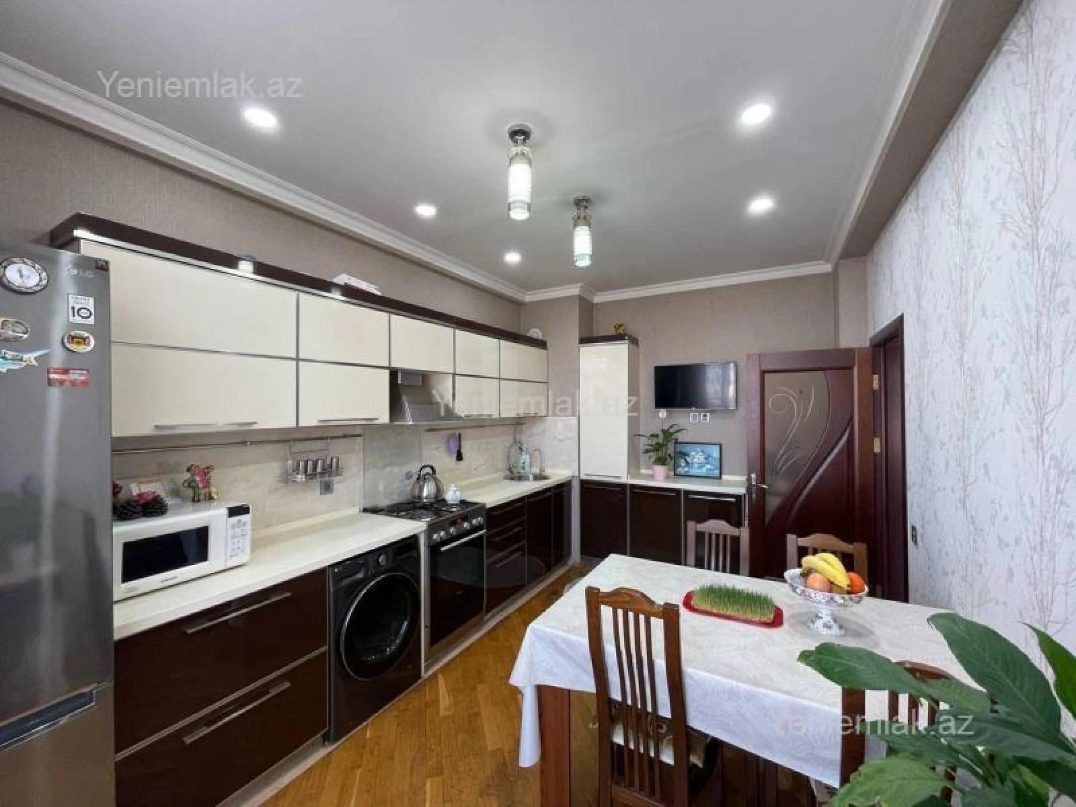 Satılır 3 otaqlı yeni tikili 100 m²