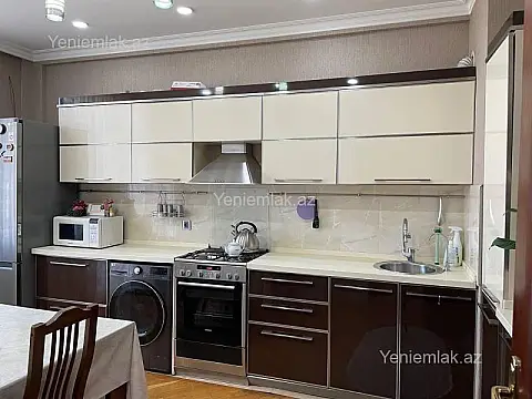 Satılır 3 otaqlı yeni tikili 100 m²