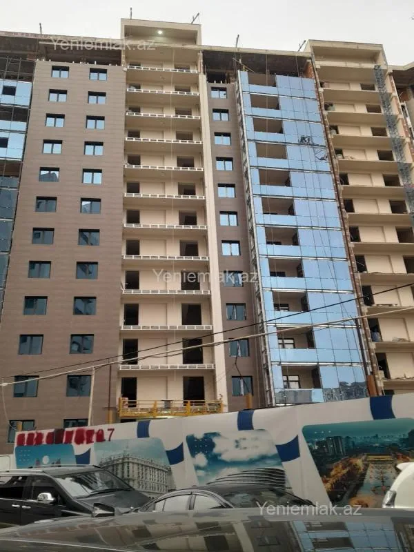 Satılır 3 otaqlı yeni tikili 131 m²