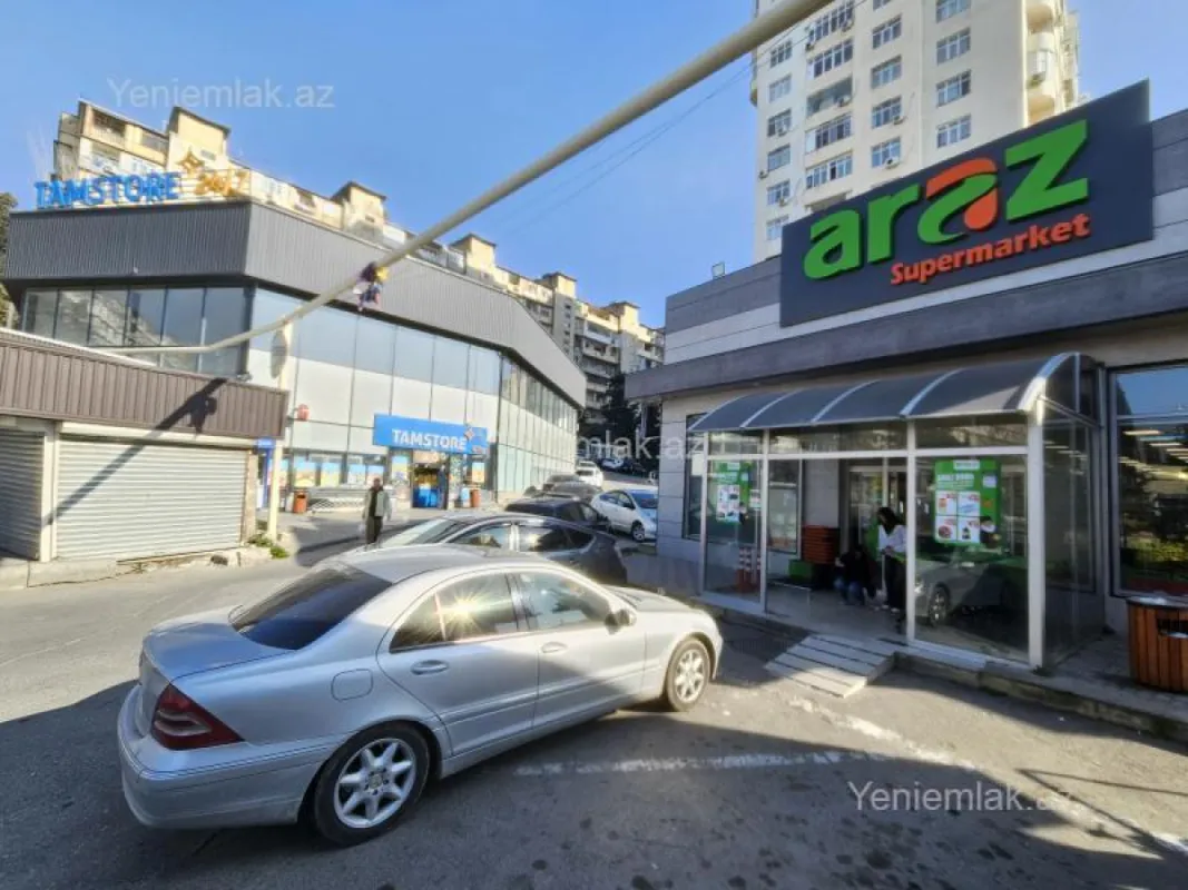 Satılır 2 otaqlı köhnə tikili 60 m²