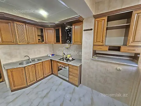 Satılır 2 otaqlı köhnə tikili 60 m²