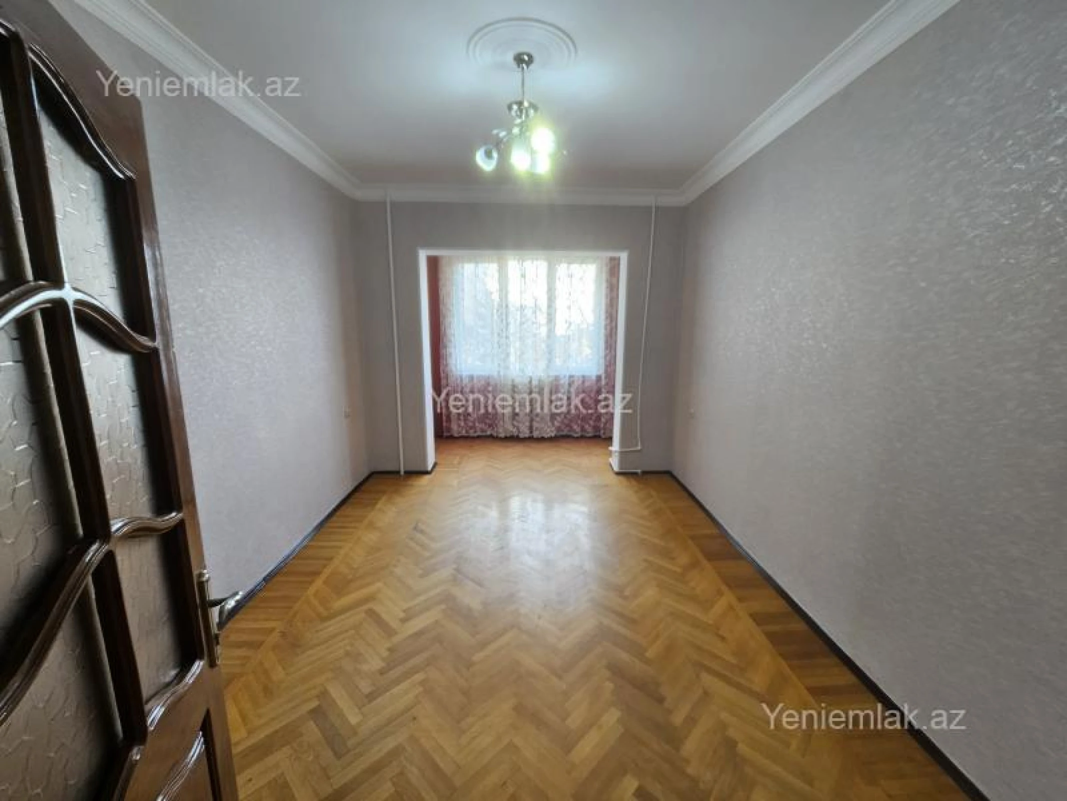 Satılır 2 otaqlı köhnə tikili 60 m²