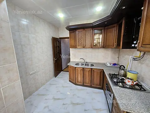 Satılır 2 otaqlı köhnə tikili 60 m²