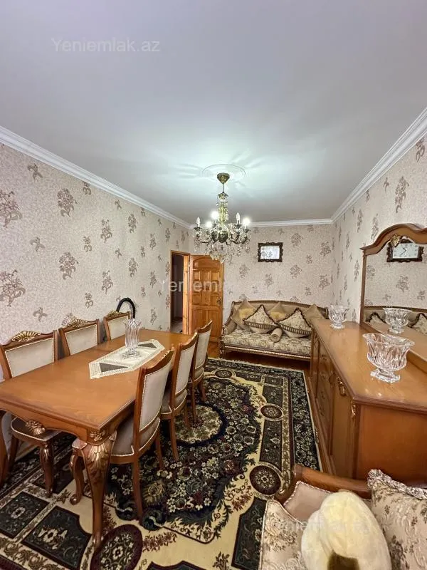 Satılır 2 otaqlı köhnə tikili 55 m²