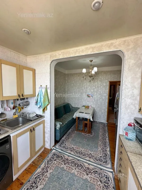 Satılır 2 otaqlı köhnə tikili 55 m²