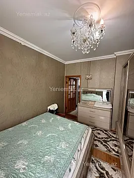 Satılır 2 otaqlı köhnə tikili 55 m²