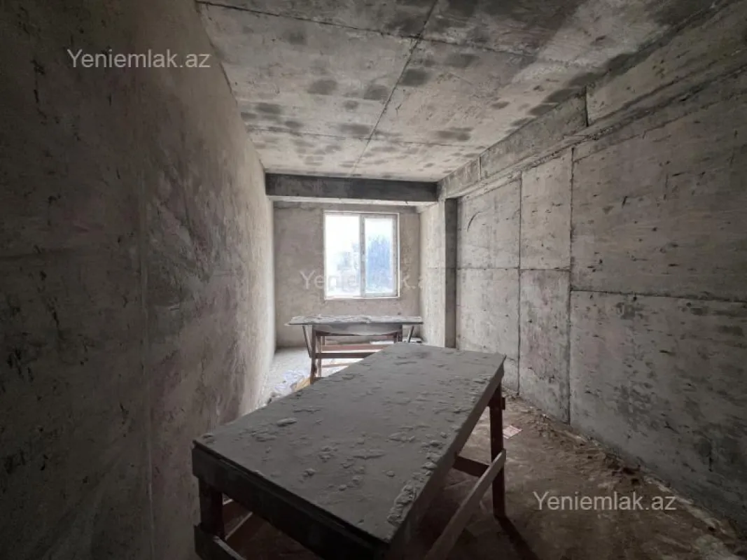 Satılır 3 otaqlı yeni tikili 75 m²