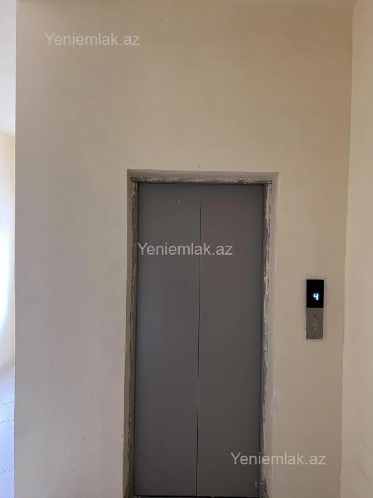 Satılır 3 otaqlı yeni tikili 75 m²