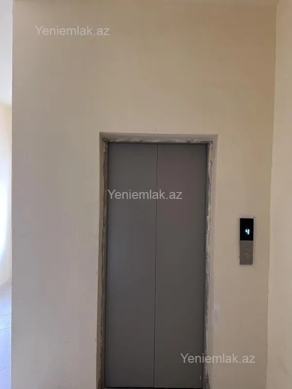 Satılır 3 otaqlı yeni tikili 75 m²