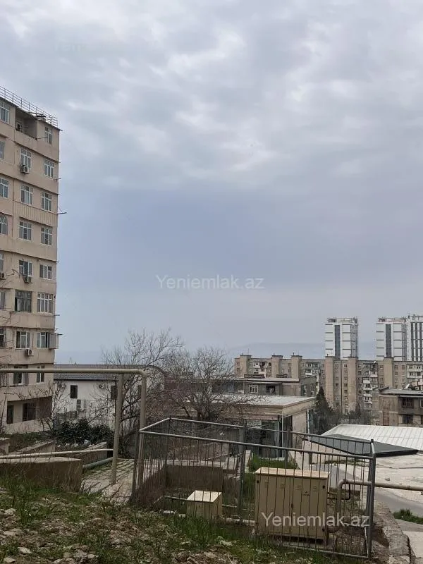 Satılır 3 otaqlı yeni tikili 75 m²
