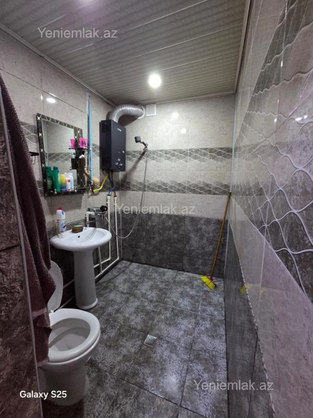 Satılır 2 otaqlı köhnə tikili 50 m²