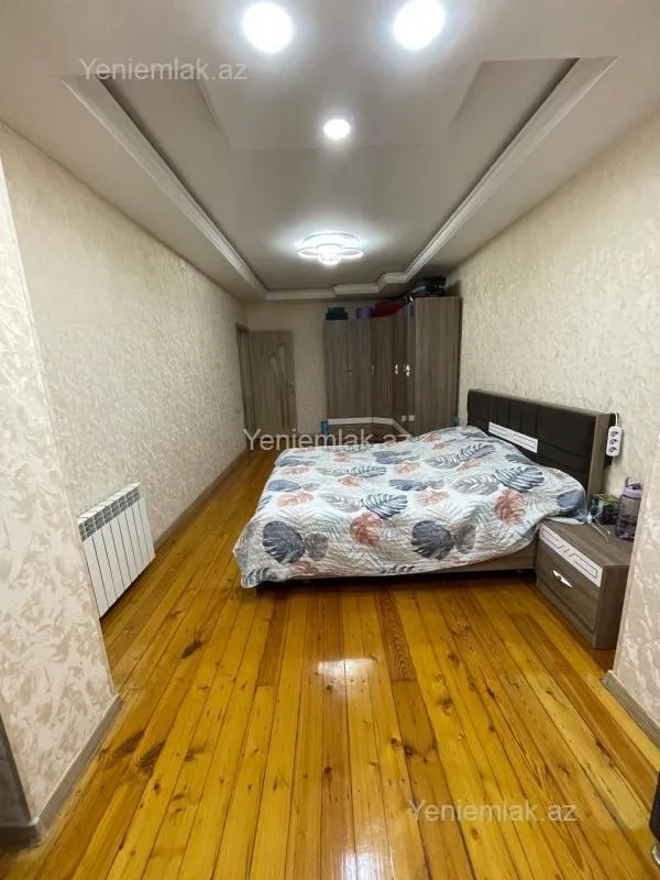 Satılır 5 otaqlı köhnə tikili 112 m²
