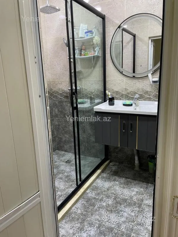 Satılır 5 otaqlı köhnə tikili 112 m²