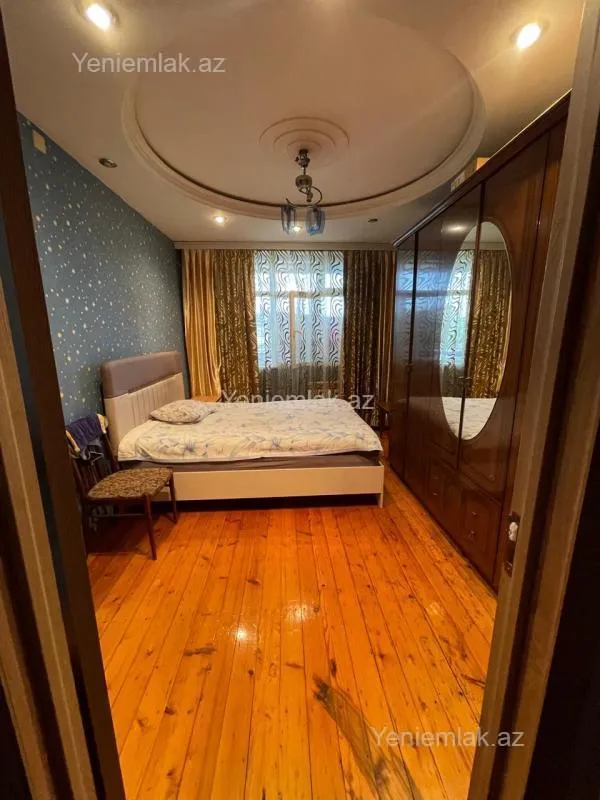 Satılır 5 otaqlı köhnə tikili 112 m²