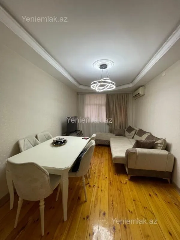 Satılır 5 otaqlı köhnə tikili 112 m²