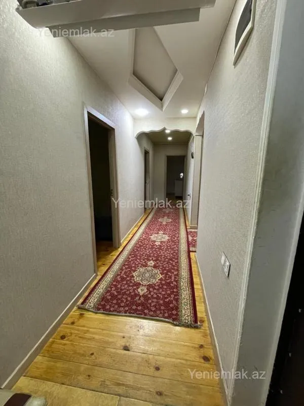Satılır 5 otaqlı köhnə tikili 112 m²