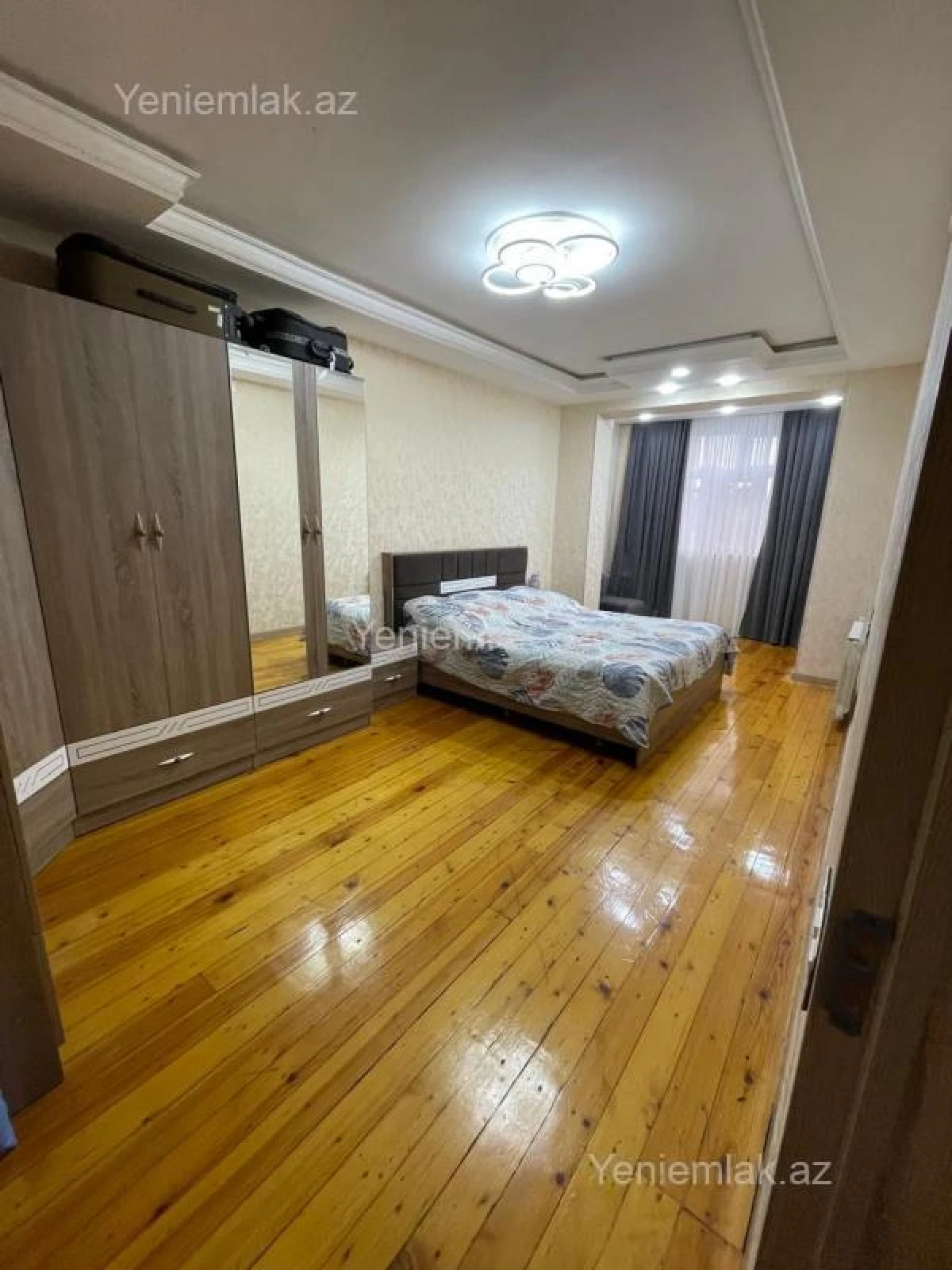 Satılır 5 otaqlı köhnə tikili 112 m²