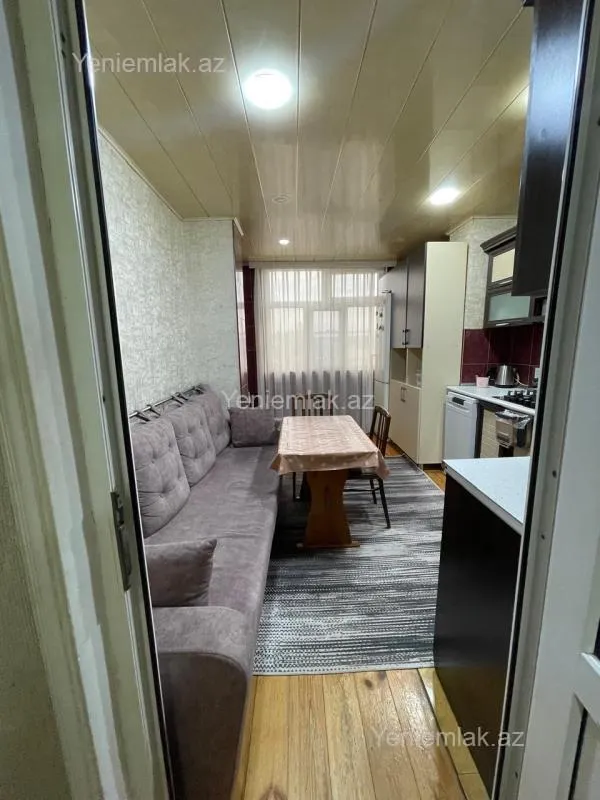 Satılır 5 otaqlı köhnə tikili 112 m²