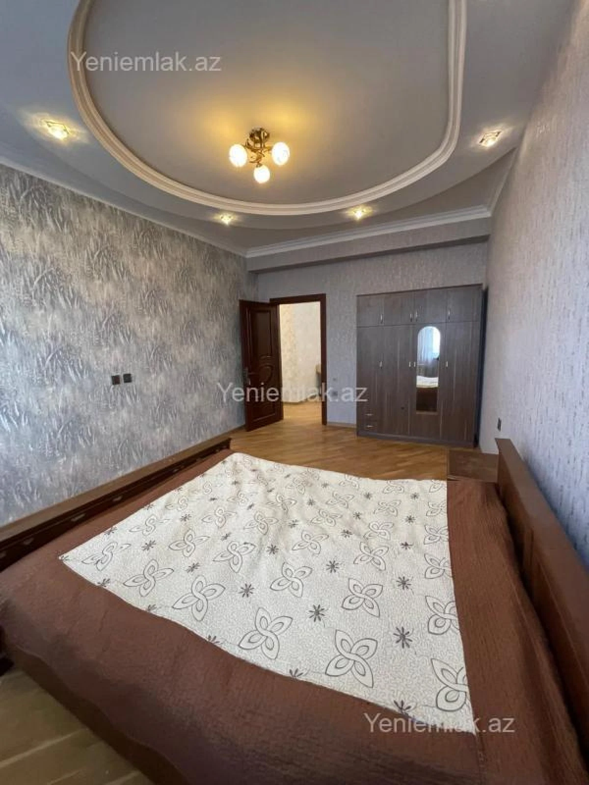 Satılır 3 otaqlı yeni tikili 150 m²