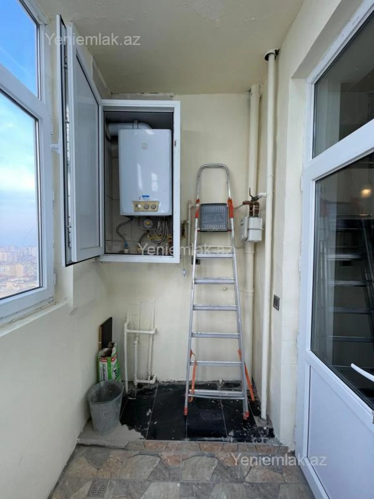 Satılır 3 otaqlı yeni tikili 150 m²