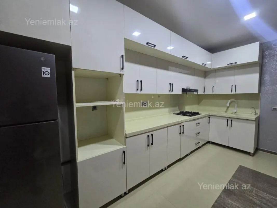Satılır 3 otaqlı yeni tikili 112 m²