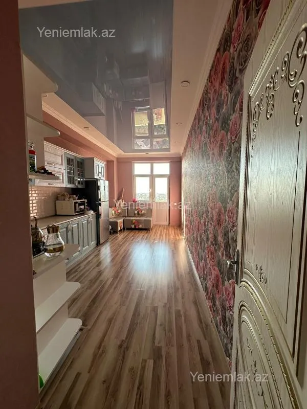 Satılır 2 otaqlı yeni tikili 99 m²