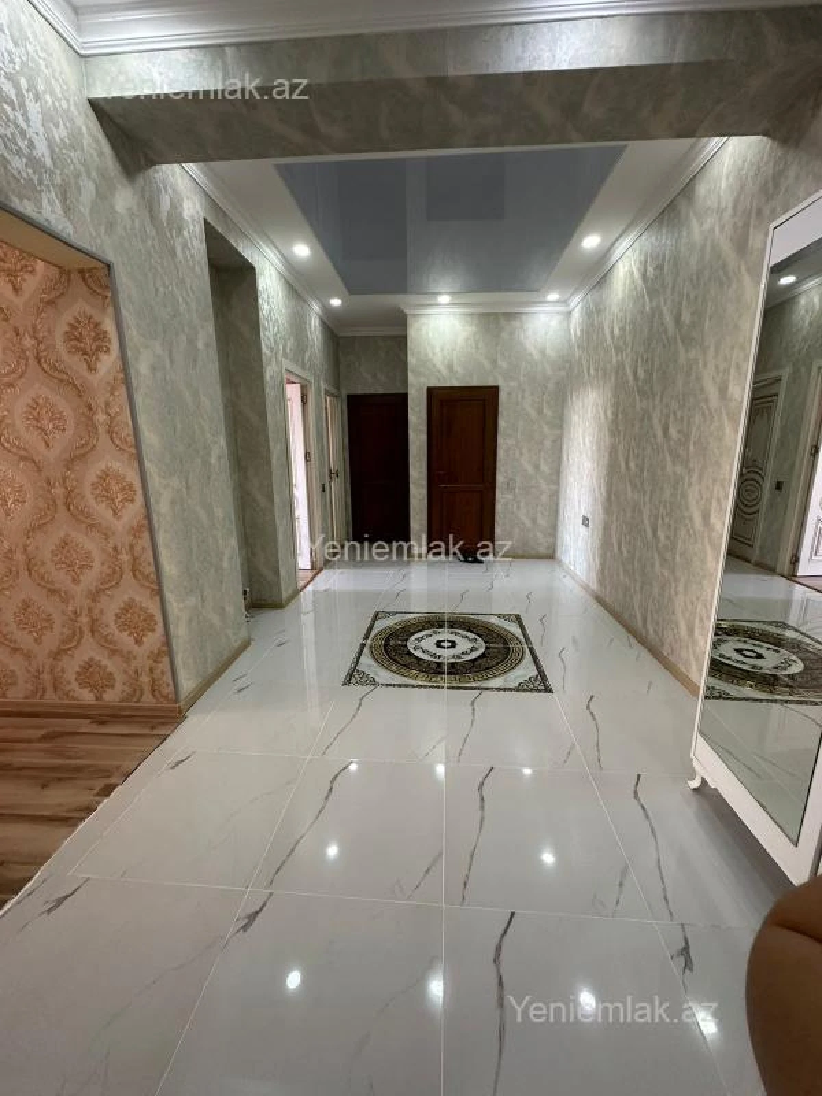 Satılır 2 otaqlı yeni tikili 99 m²