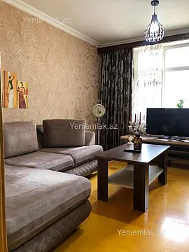 Satılır 2 otaqlı köhnə tikili 50 m² — Sumqayıt, 4-cü mikrorayon 2 otaq 50.00 m²