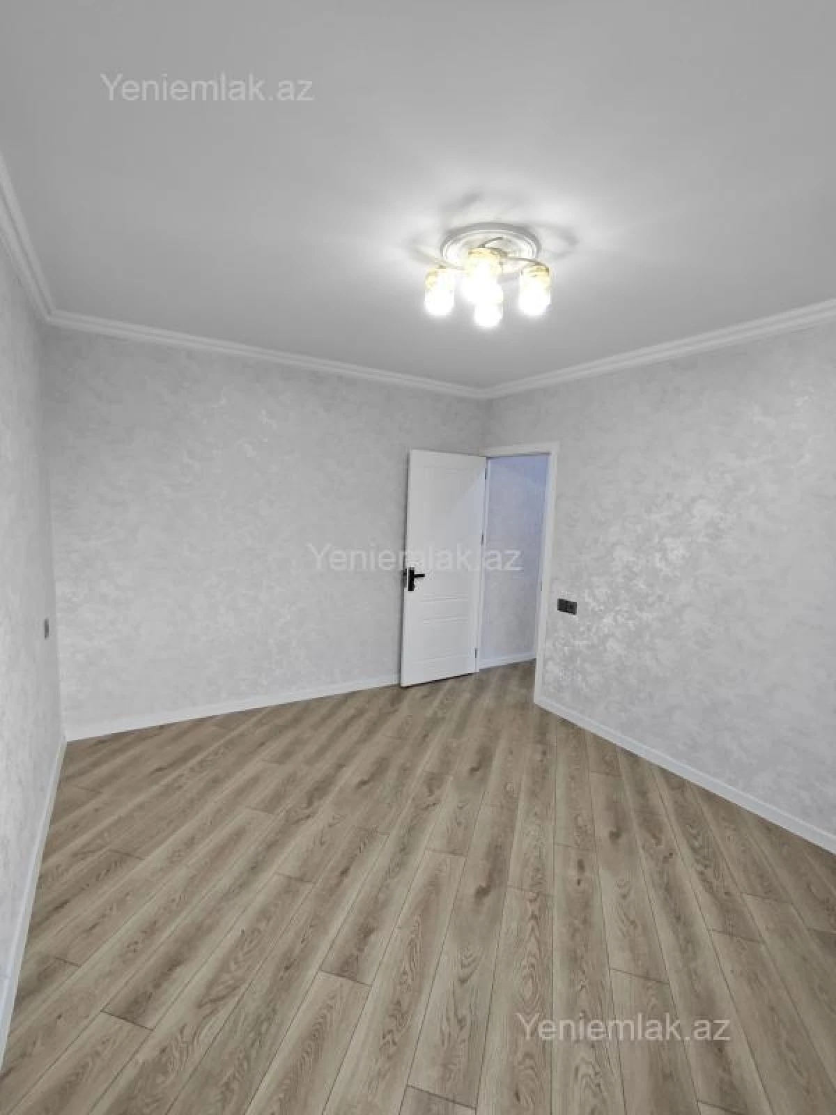 Satılır 3 otaqlı köhnə tikili 60 m²