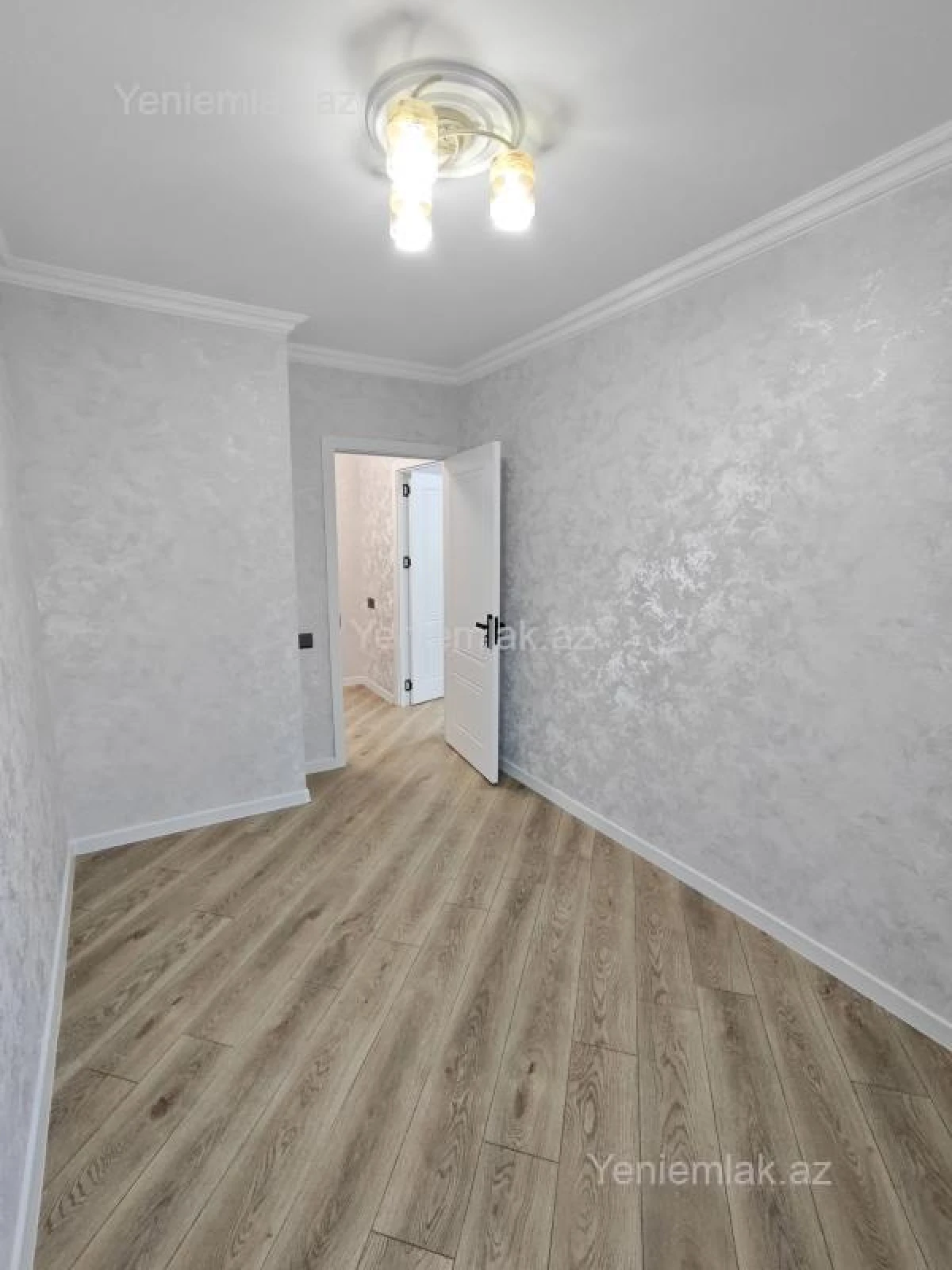 Satılır 3 otaqlı köhnə tikili 60 m²