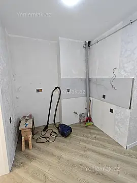Satılır 3 otaqlı köhnə tikili 60 m²