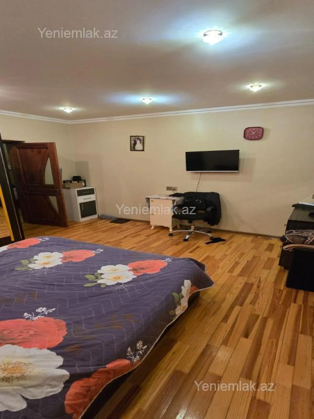 Satılır 5 otaqlı köhnə tikili 100 m²