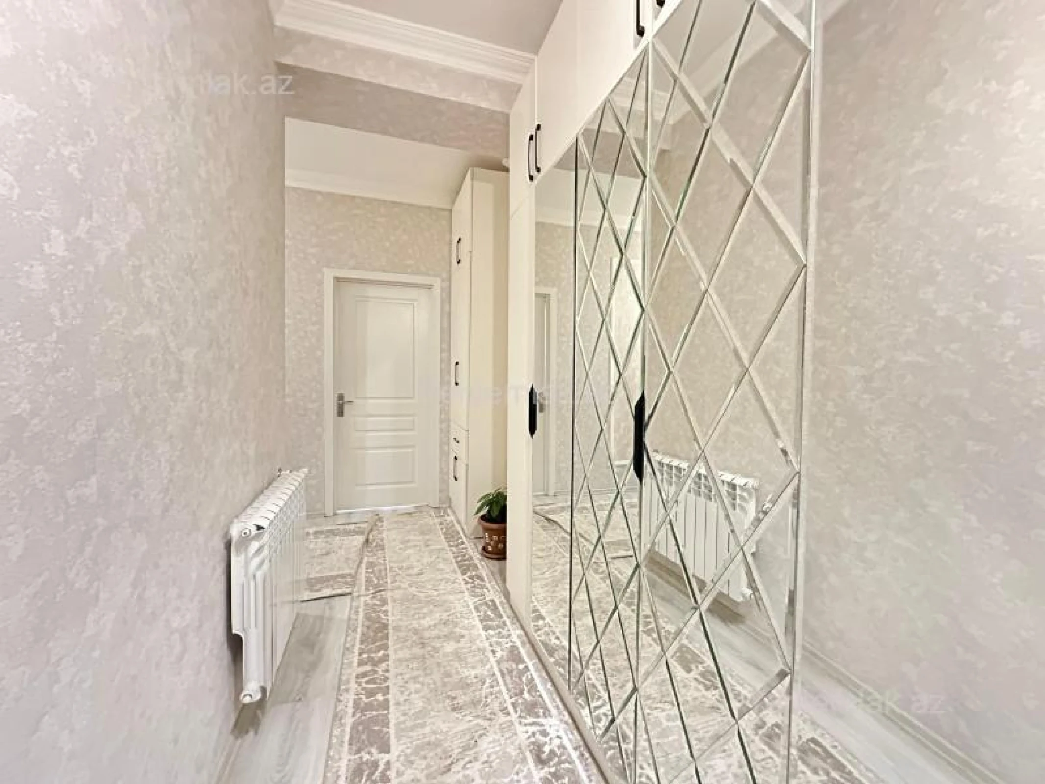 Satılır 2 otaqlı yeni tikili 90 m²
