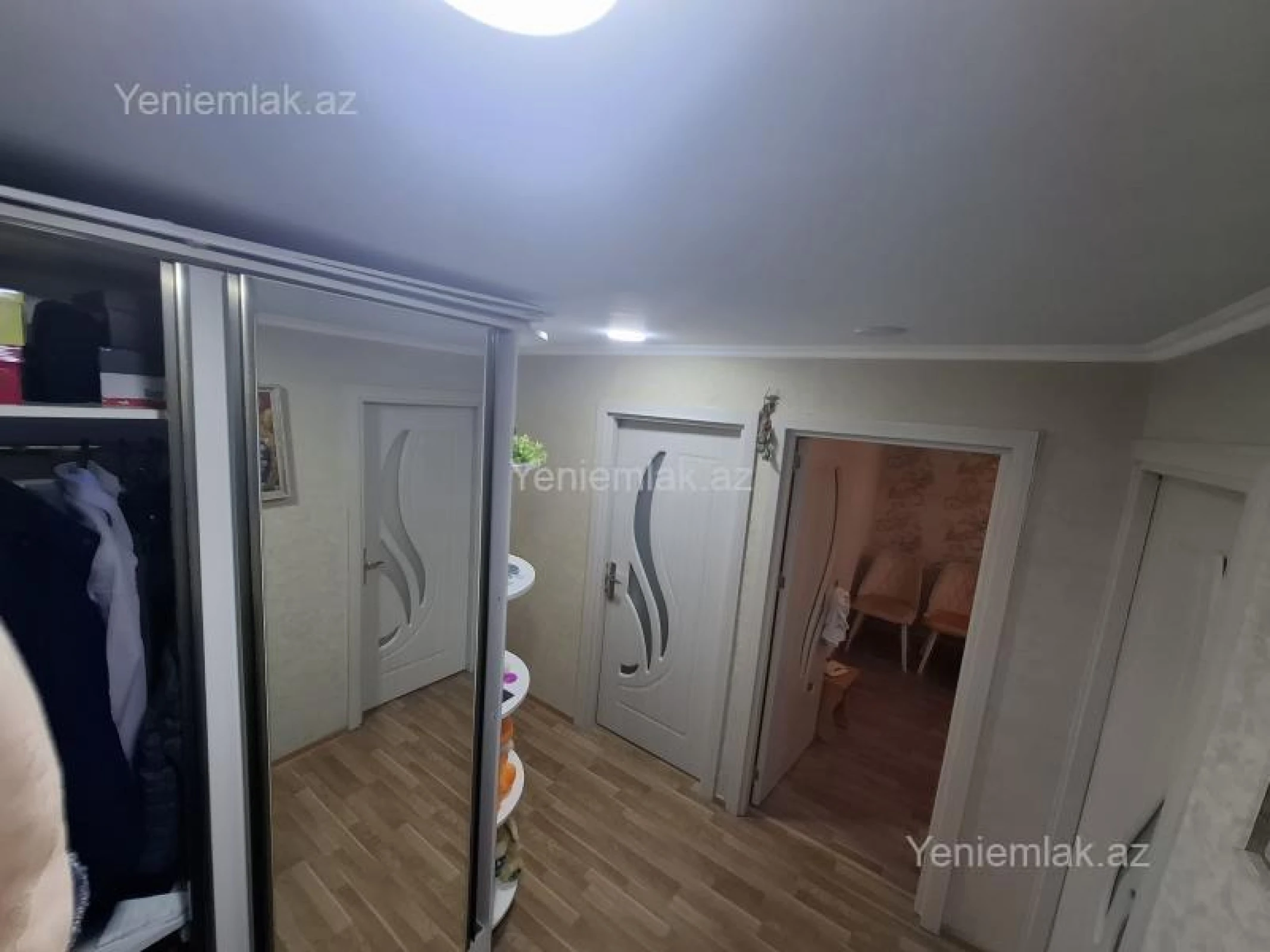 Satılır 3 otaqlı köhnə tikili 65 m²