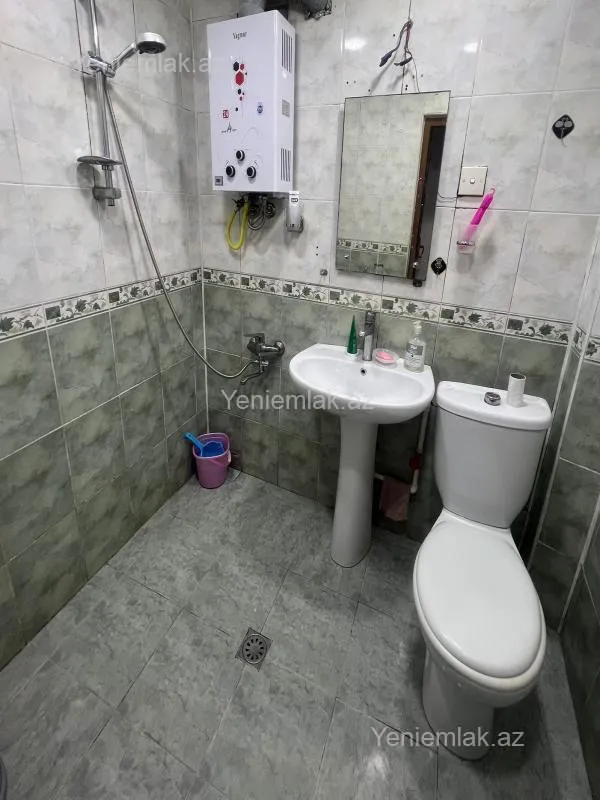 Satılır 3 otaqlı köhnə tikili 85 m²