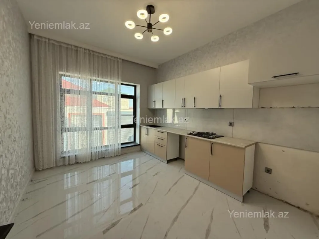 Satılır 4 otaqlı həyət evi 120 m²
