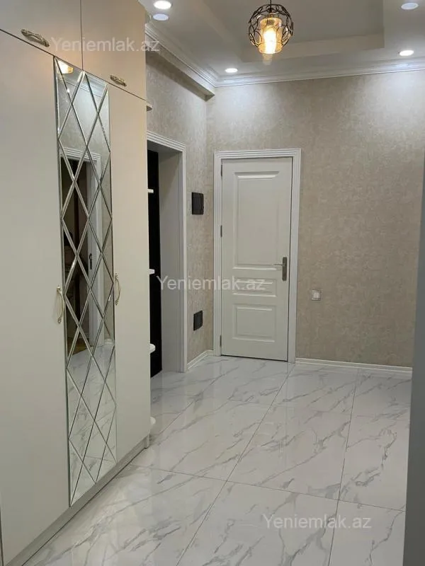 Satılır 2 otaqlı yeni tikili 78 m²