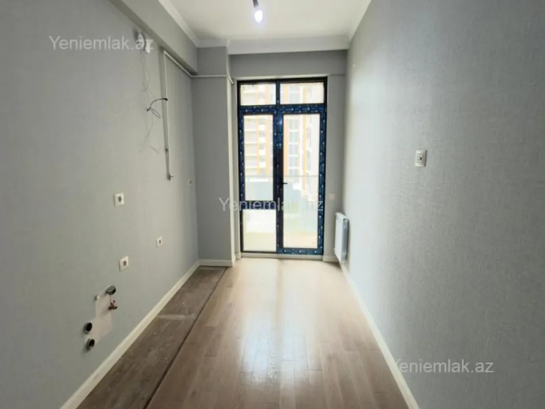 Satılır 3 otaqlı yeni tikili 83 m²