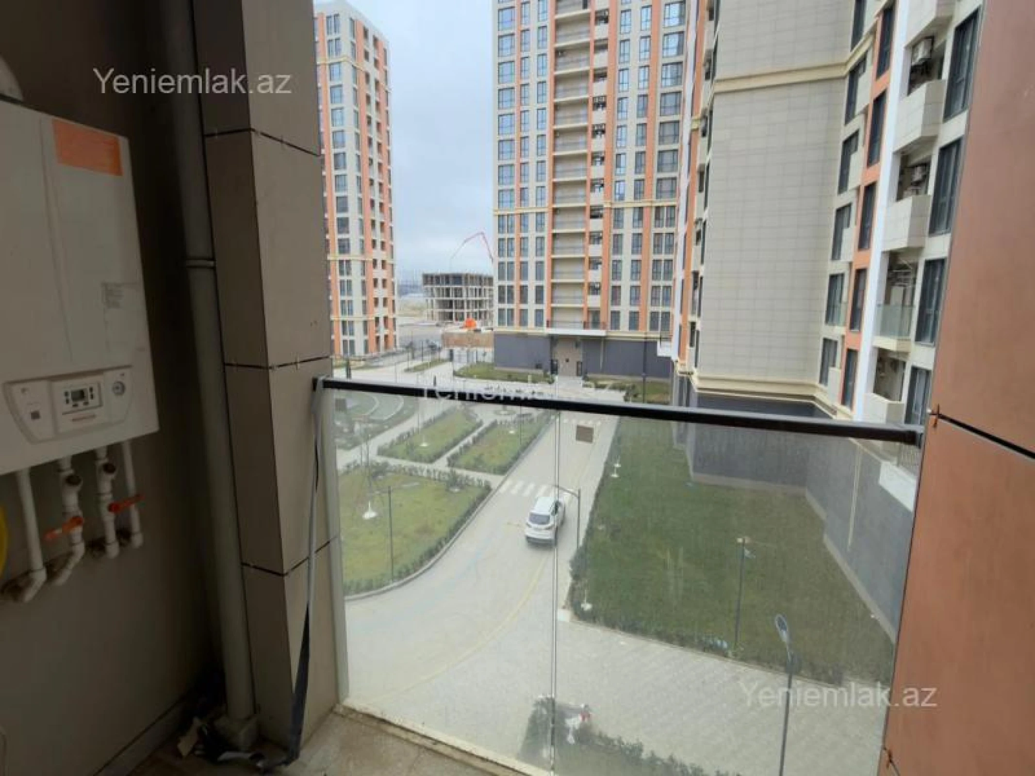Satılır 3 otaqlı yeni tikili 83 m²